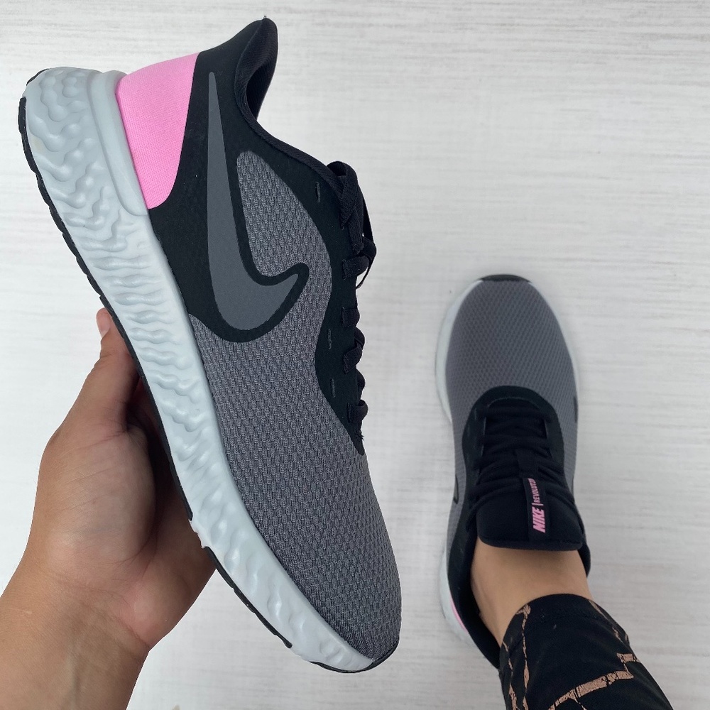 Nike Revolution 5 Women's Running Shoe ( Wide)